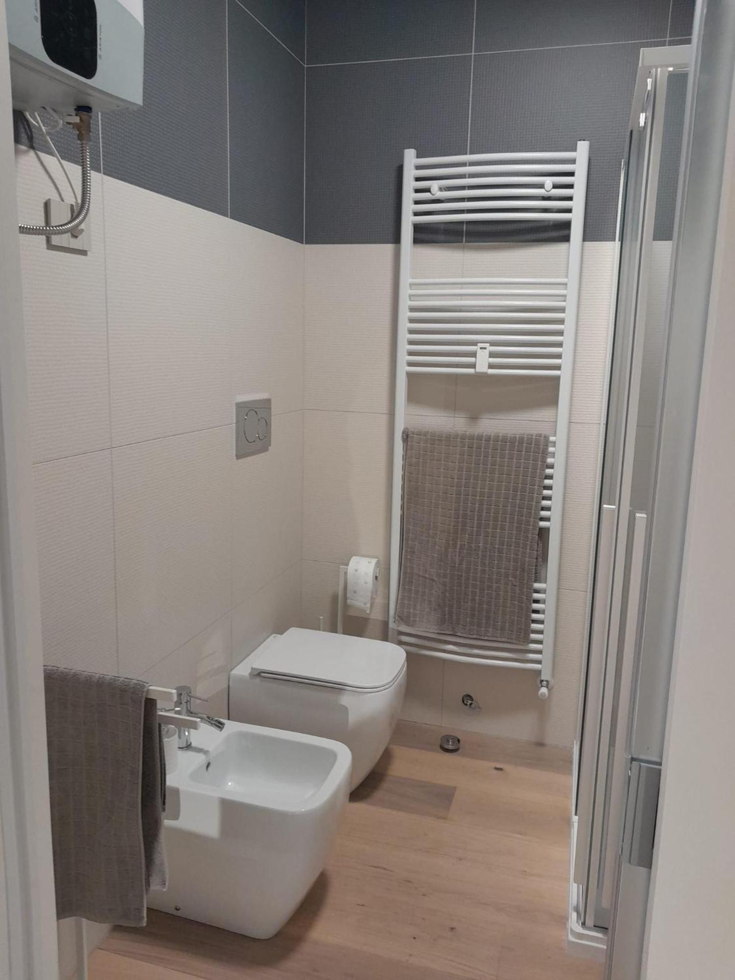 Ferienwohnung Monolocale Cairoli 18 Fiorenzuola dʼArda Exterior foto